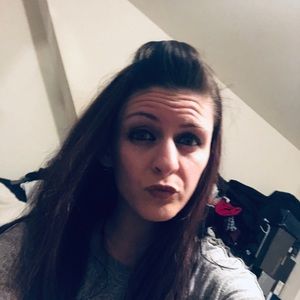 Meet your Posher, Catherine